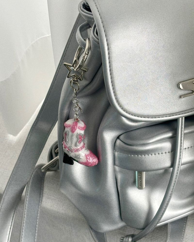 【MADE】 Ribbon Boots (keyring)