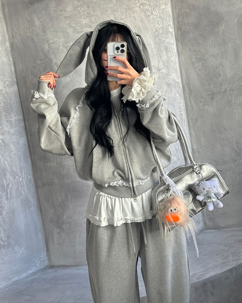 Levit Frill Lace Jogger Pants
