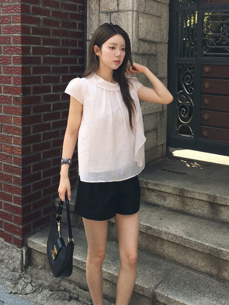 Comi pintuck shorts