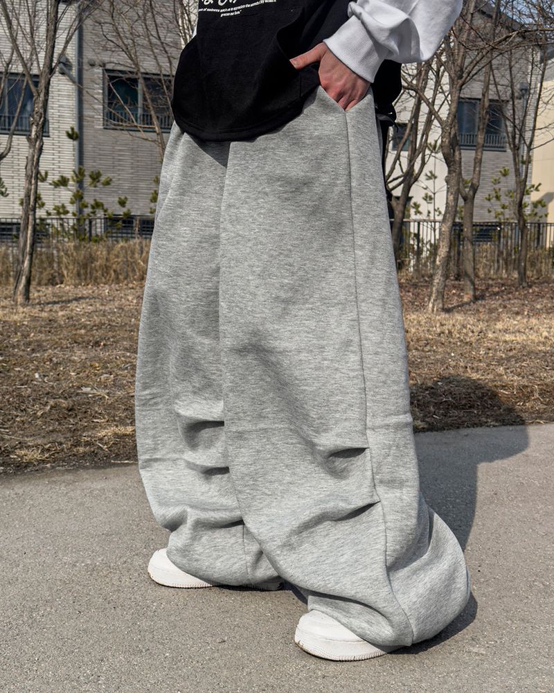 Grace Two-Tuck Sweat Pants