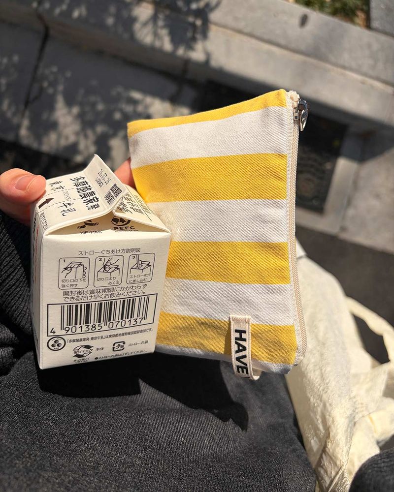 Wide stripe flat pouch - yellow , M size