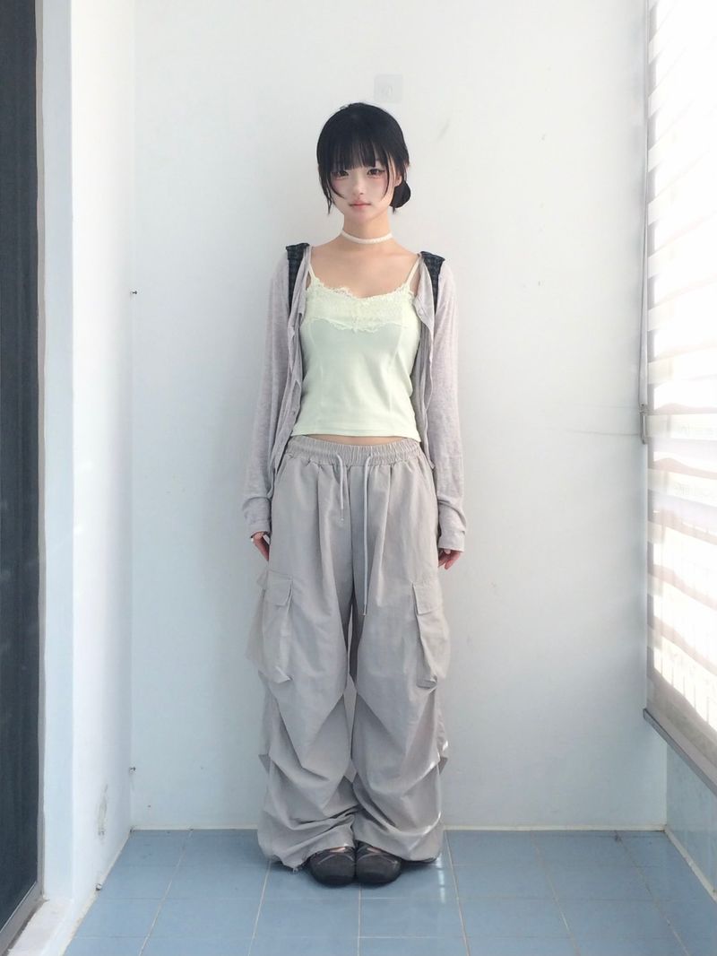 soft lace sleeveless shirt