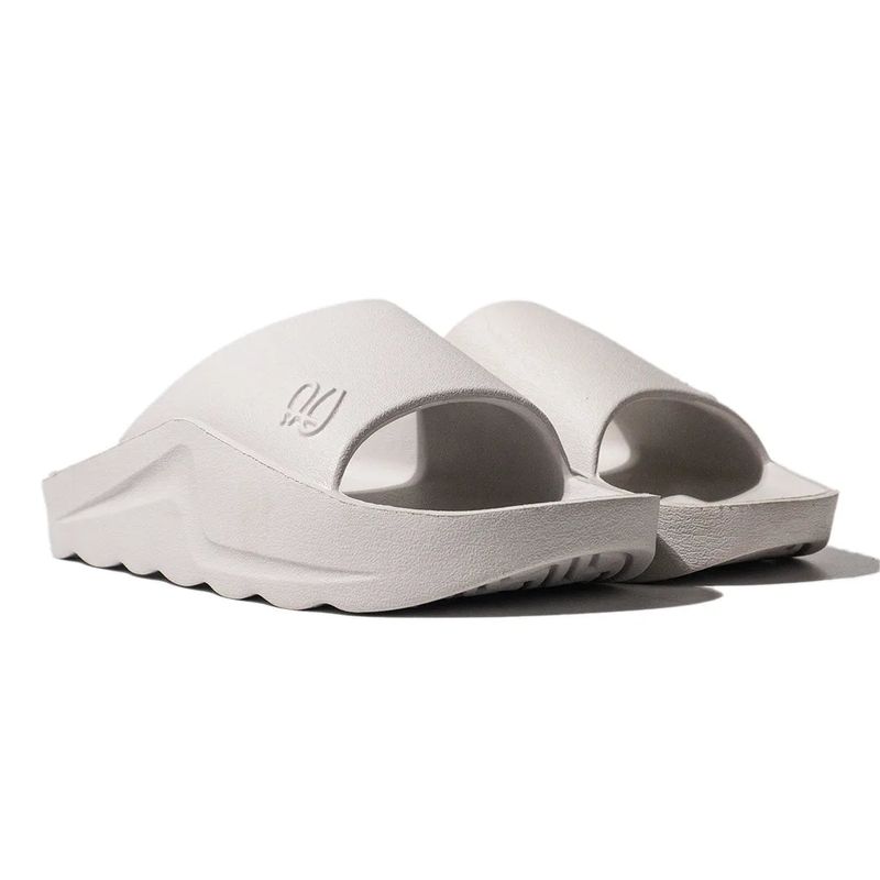 Patrobas Ease Ivory Sandals