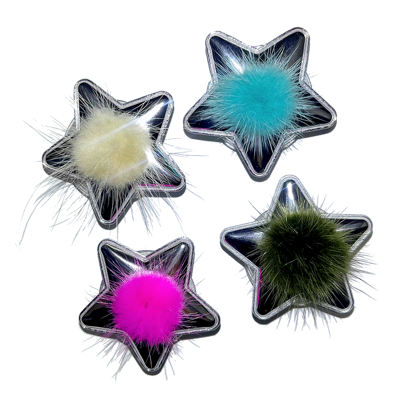 3amgang（スリーエイエムギャング）の「Silver star metal mirror fur phone-holder (4color)（Smartphone Accessories）」