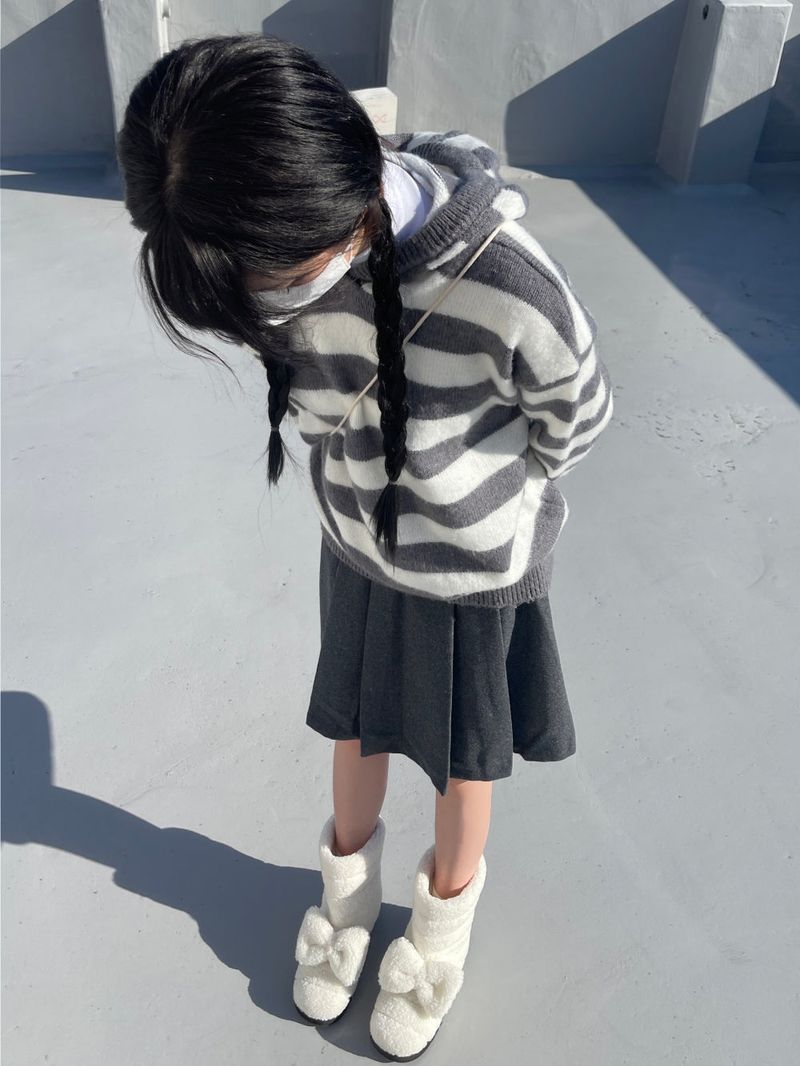 Ribbon fleece boots