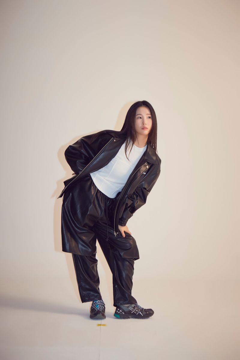 banding half cut long pants_faux leather bk