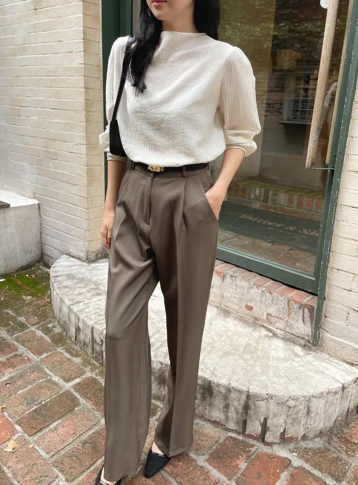 Loha Half-Neck Puff Blouse