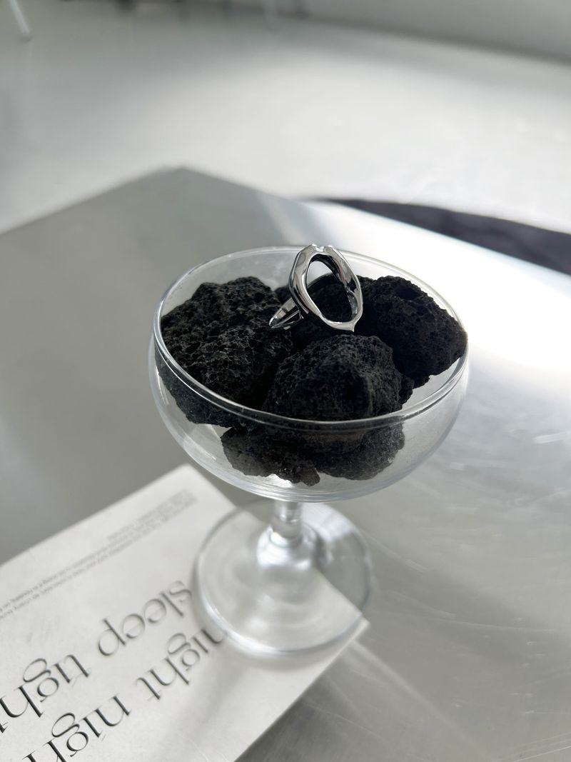 Melted Circle Frame Ring