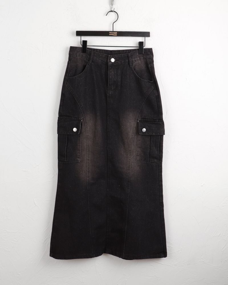 Leaner pocket cargo cut denim long skirt