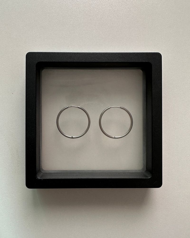 surgical thin earring