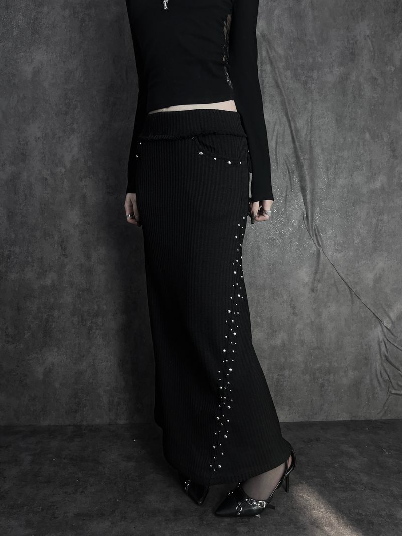 shining studded knit long skirt