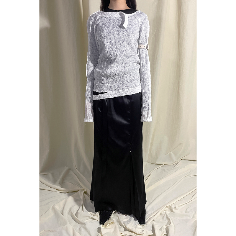 CUT-OUT RAGLAN SLEEVE TOP