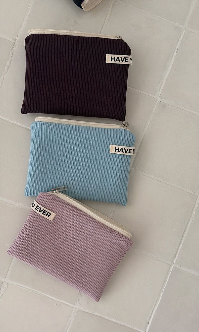 Ribbed flat pouch - pale pink , M size