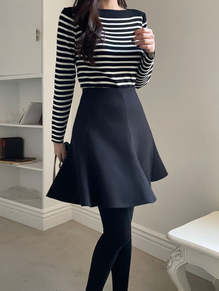 Demu Stripe Boat Neck Knit