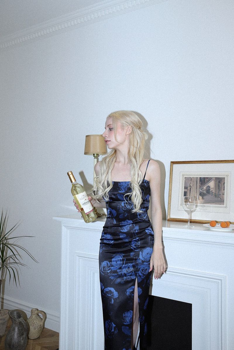 elfelfelf archives（エルフエルフエルフアーカイブ）の「ROSE SLIT DRESS[blue]（Dresses）」
