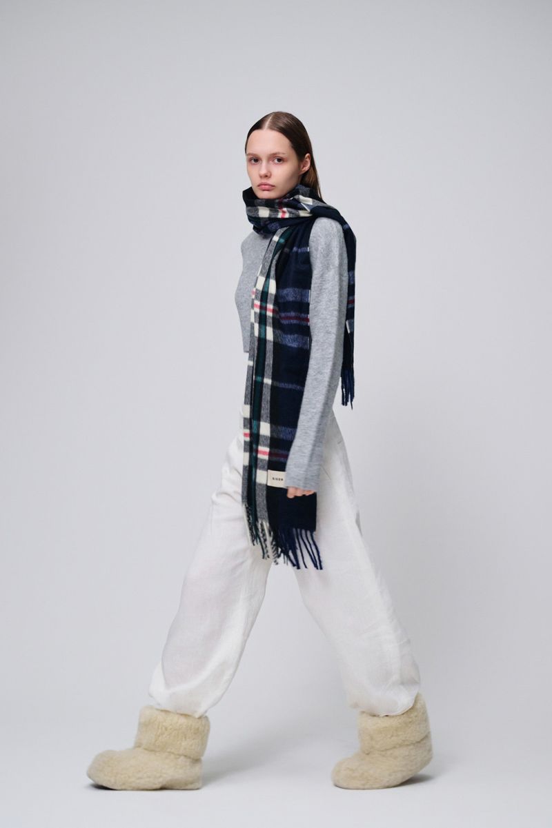 CALVI muffler_navy