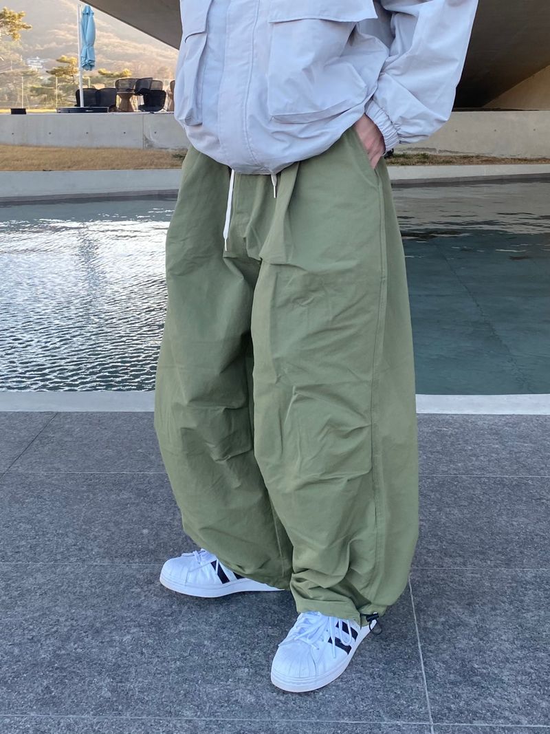UNAIDUN(アネイダン)の「Shift Washing Big Balloon Pants 2C(Pants)」