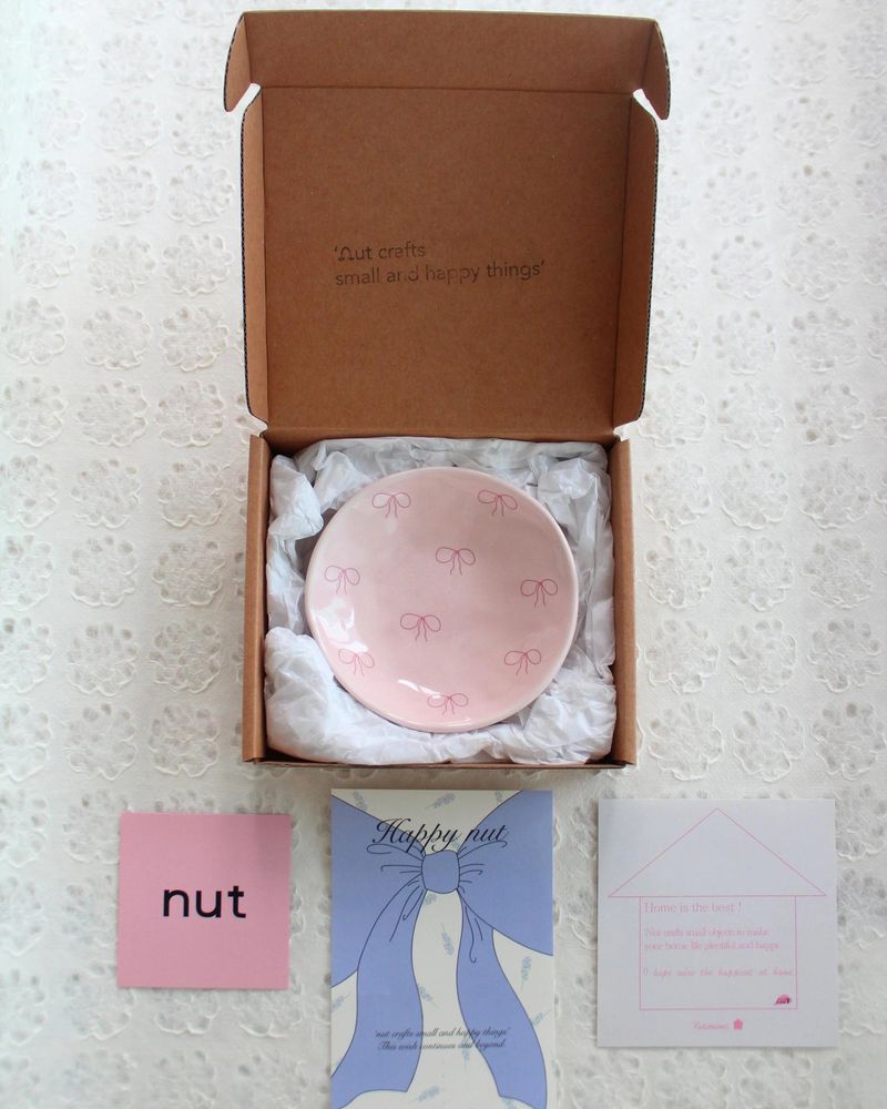 ribbon nut mini plate : baby pink