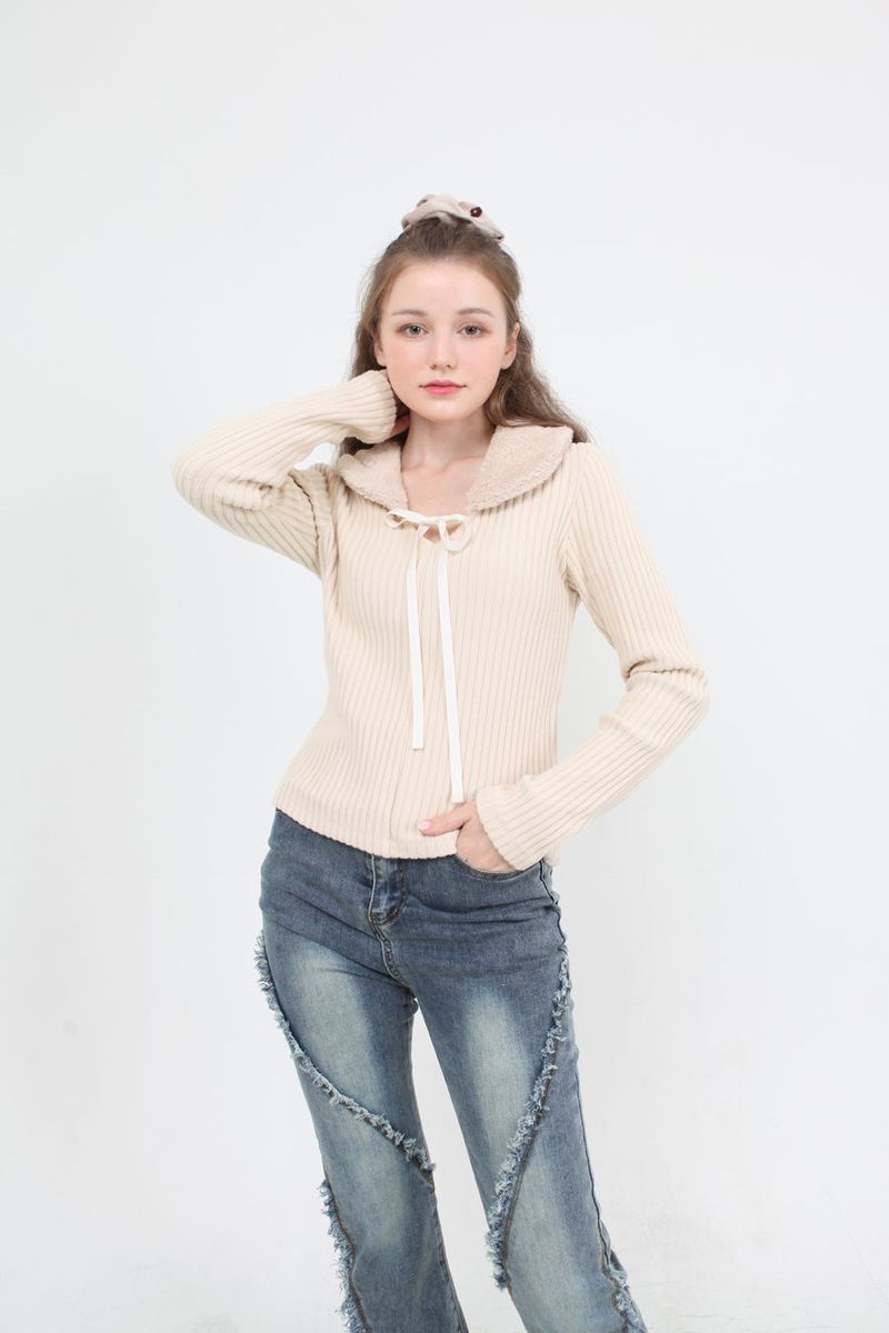 fur collar knit t-shirt beige
