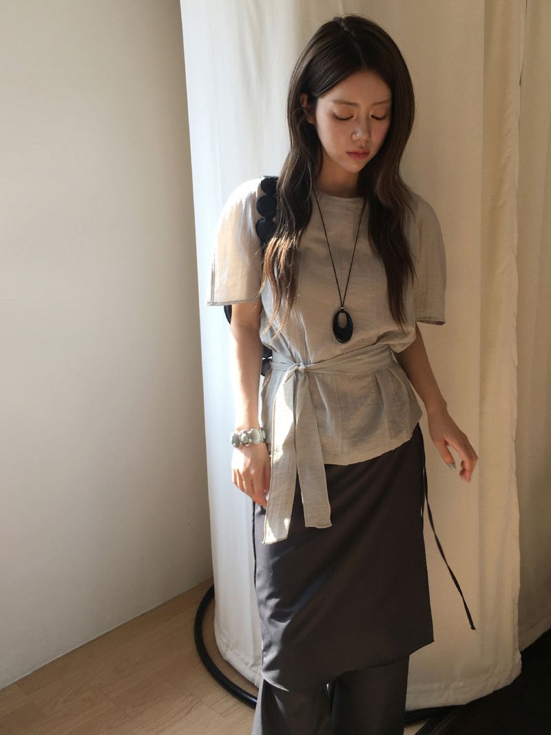 Current loose tie blouse