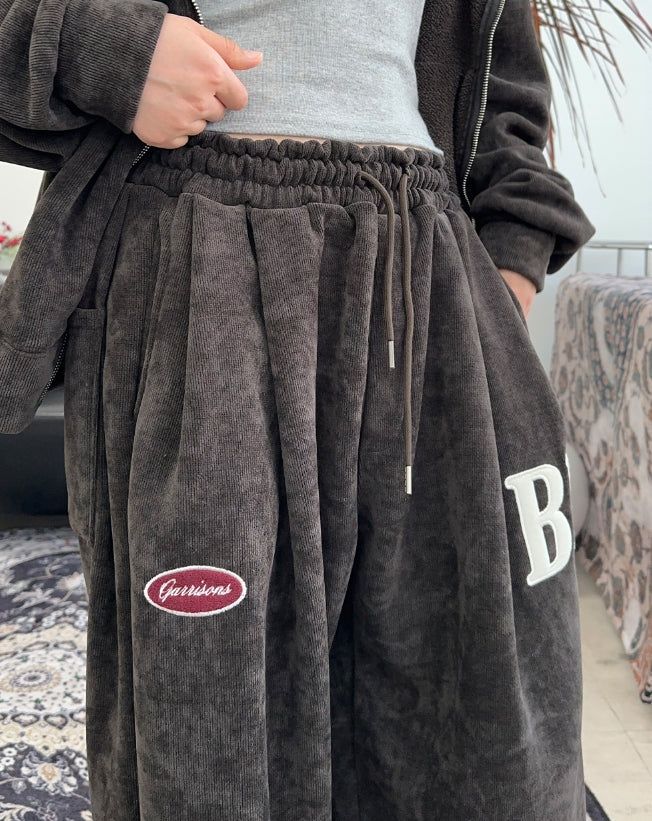Ruth Velour Patch Training Pants