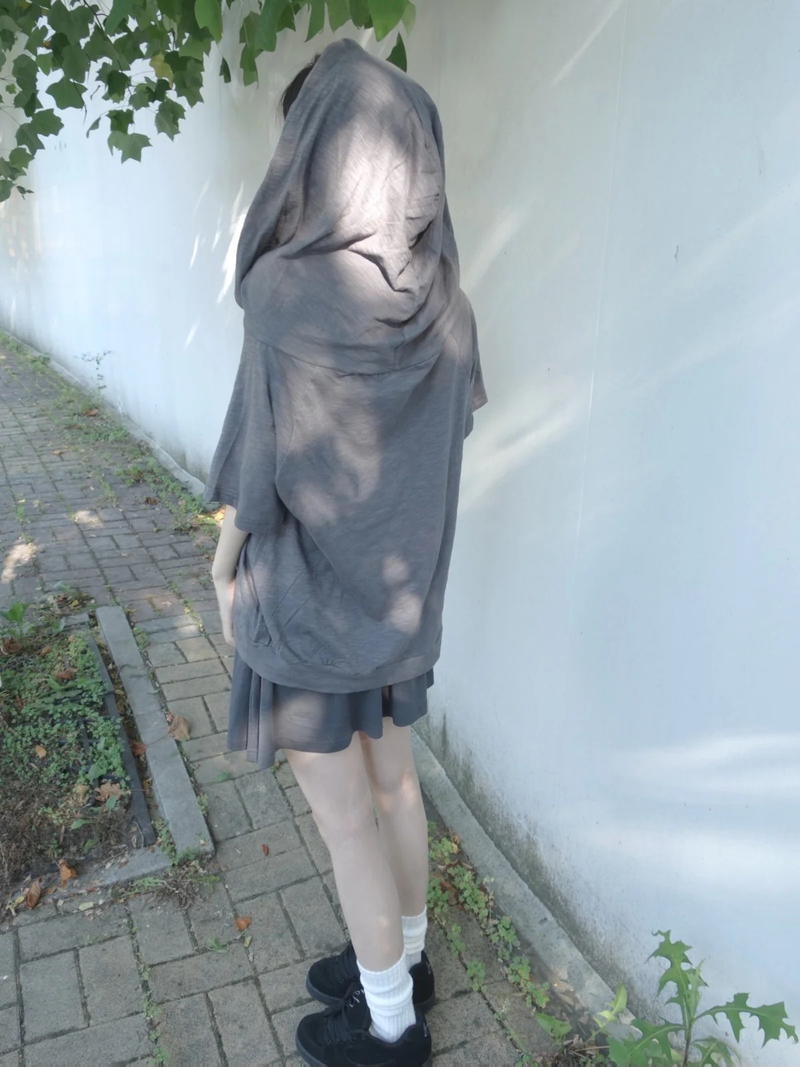 bolt hood tee