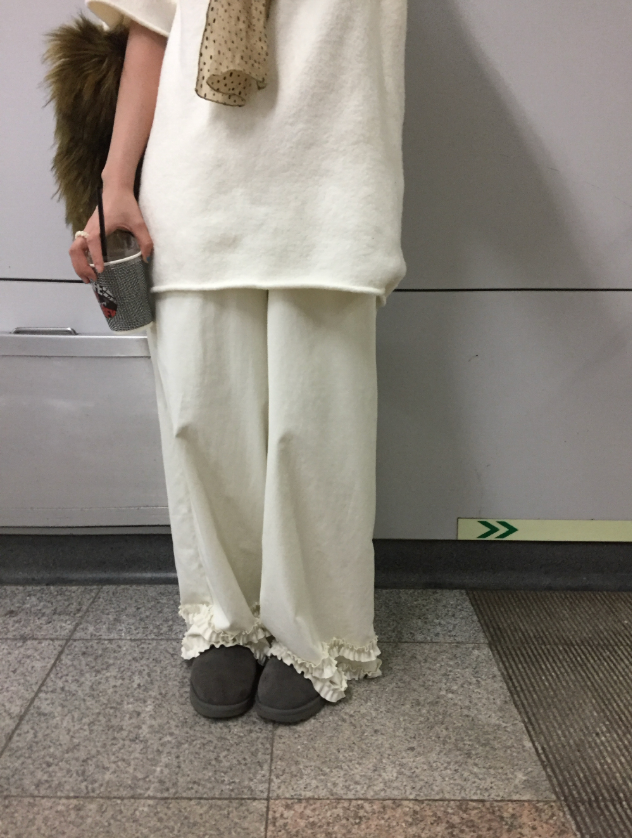 howu(ハウユ)の「ラペルフリルポケットワイドパンツ(2c)(パンツ)」