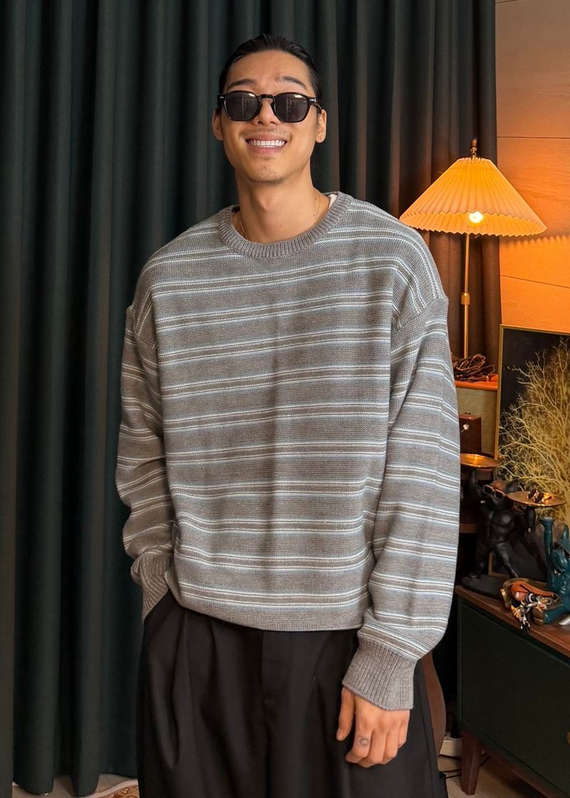 virstyle(ビルスタイル)の「Reverse stripe knit 2COLOR (Tops)」