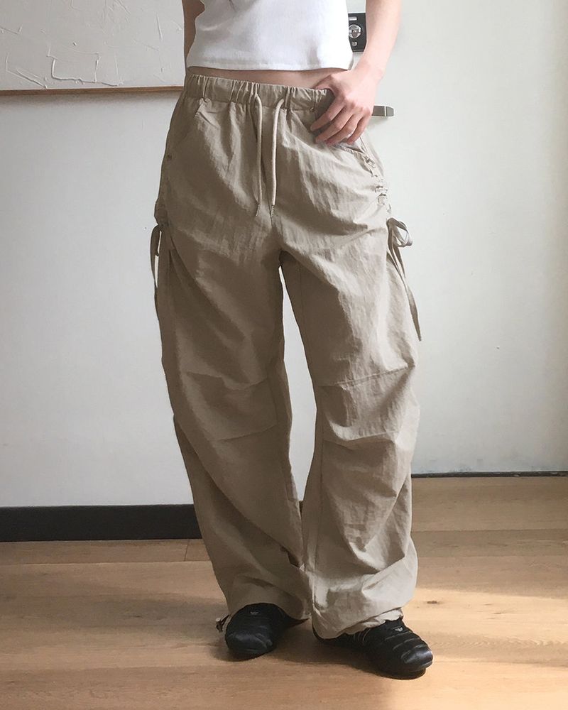 WONDER WONDER（ワンダーワンダー）の「Shopper Nylon String Wide Two-Way Pants（Pants）」