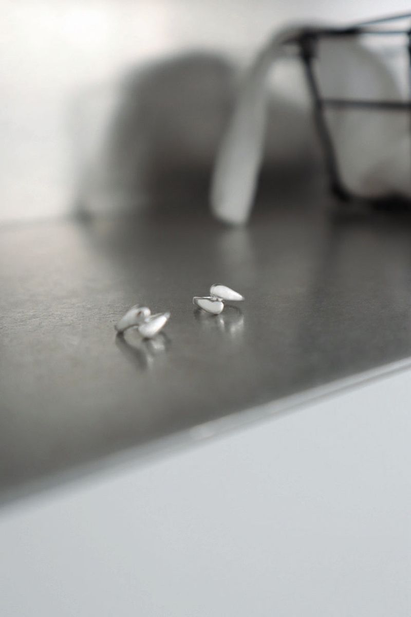 Water drop one-touch earring • 925silver