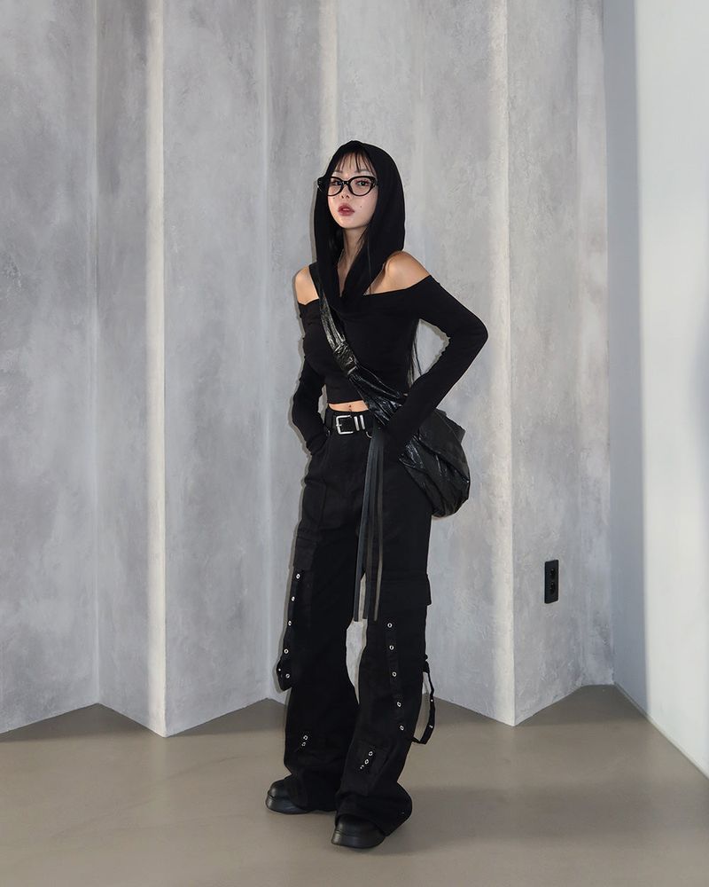Punching Strap Cargo Bootcut Pants