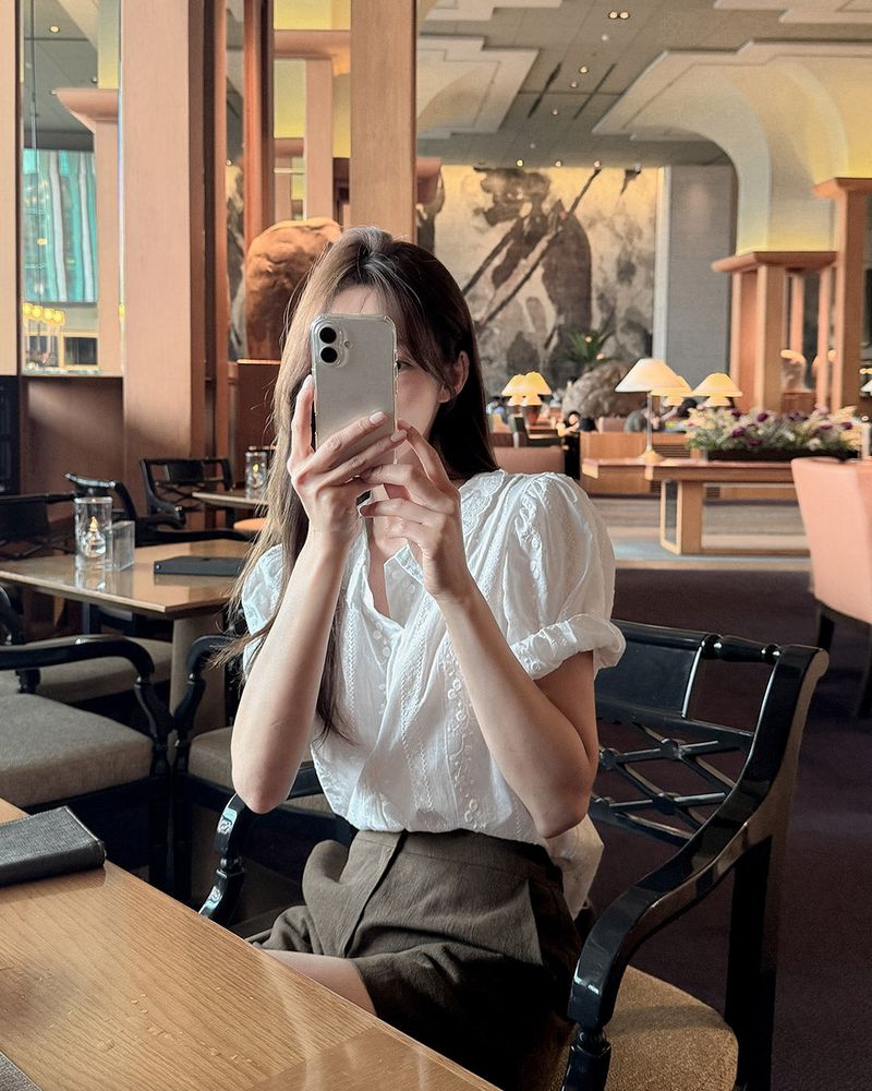 Hentry short‑sleeve blouse