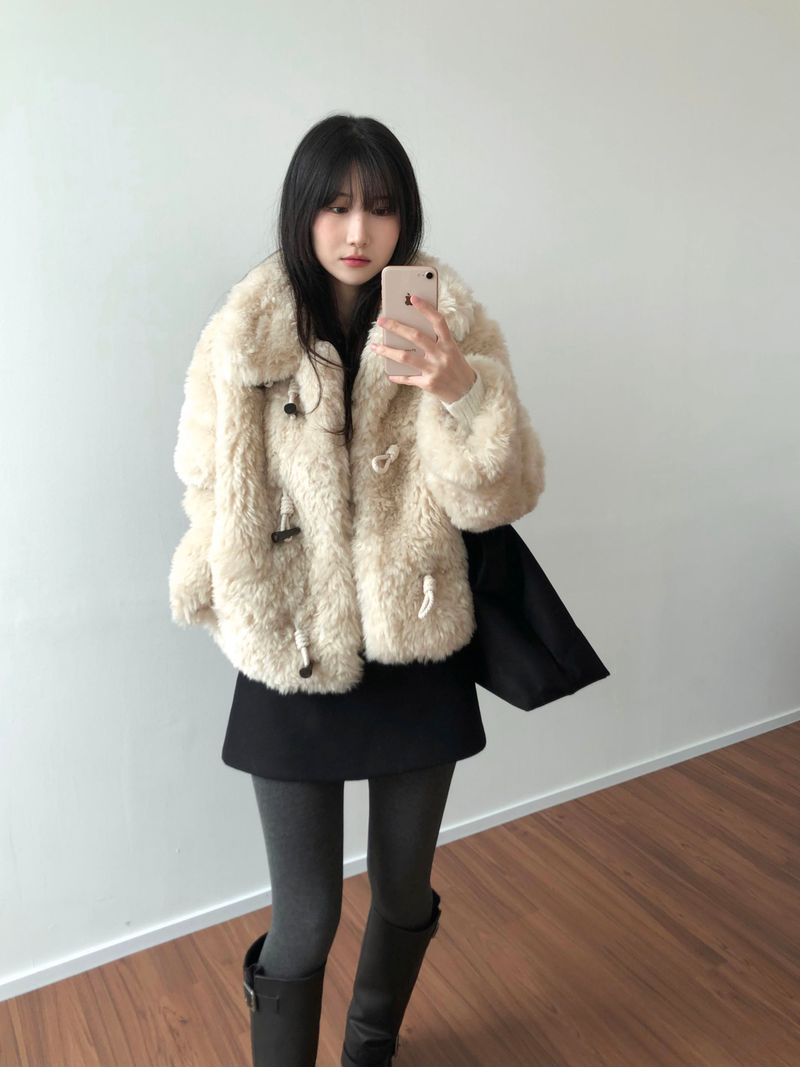 Claude Fur Jacket (2 colors)