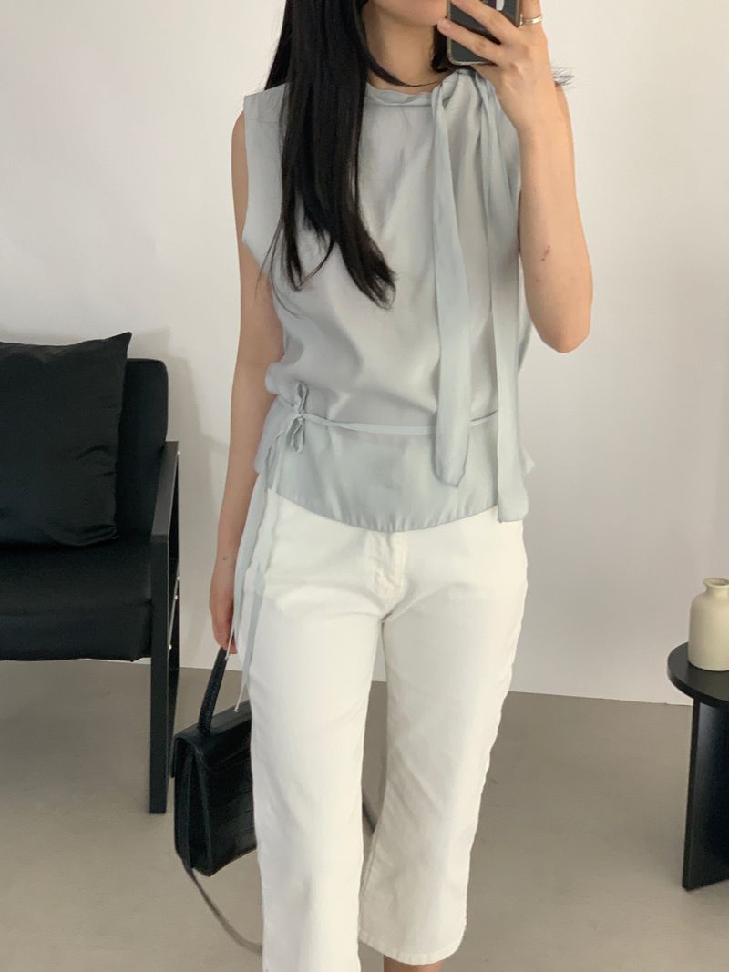 Aiden Tie Sleeveless Blouse