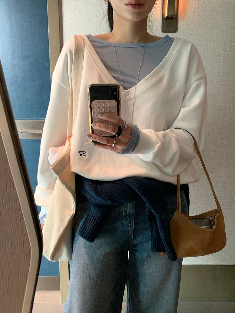 [MADE] TA DEEP V-NECK SWEATSHIRT