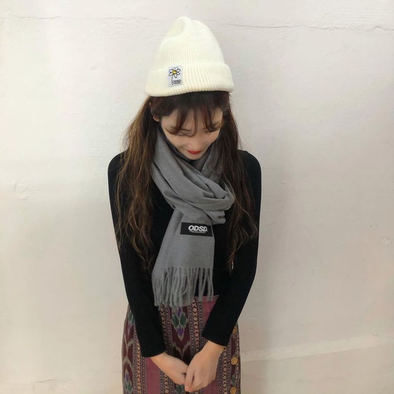 PIXEL DAISY KNIT BEANIE