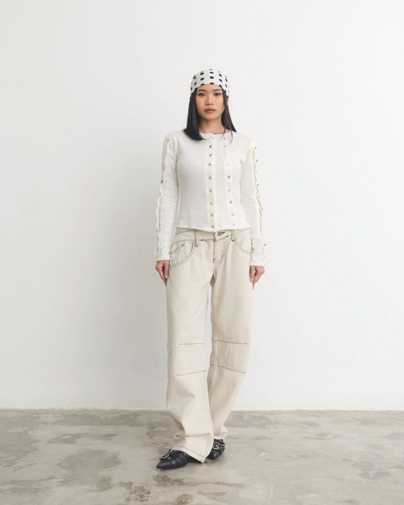 catha（カタ）の「Overstitched Double Waist Jeans（Pants）」
