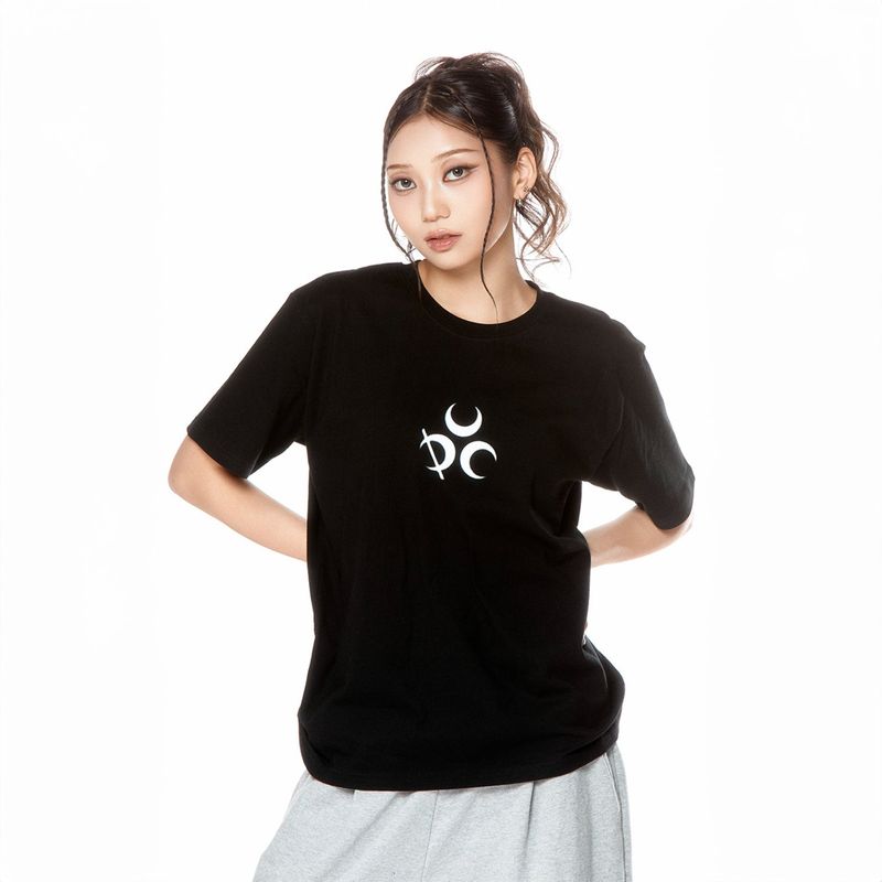 DAUSPICE(DUC)（ダウスピス）の「(DUC) Symbol T-Shirt Black（Tops）」