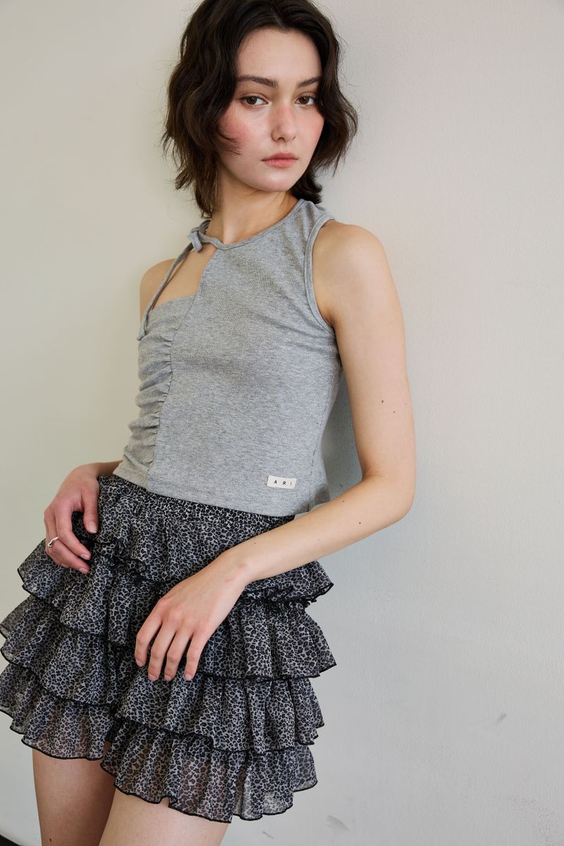 BEBE UNBALANCE SLEEVELESS TOP / GRAY