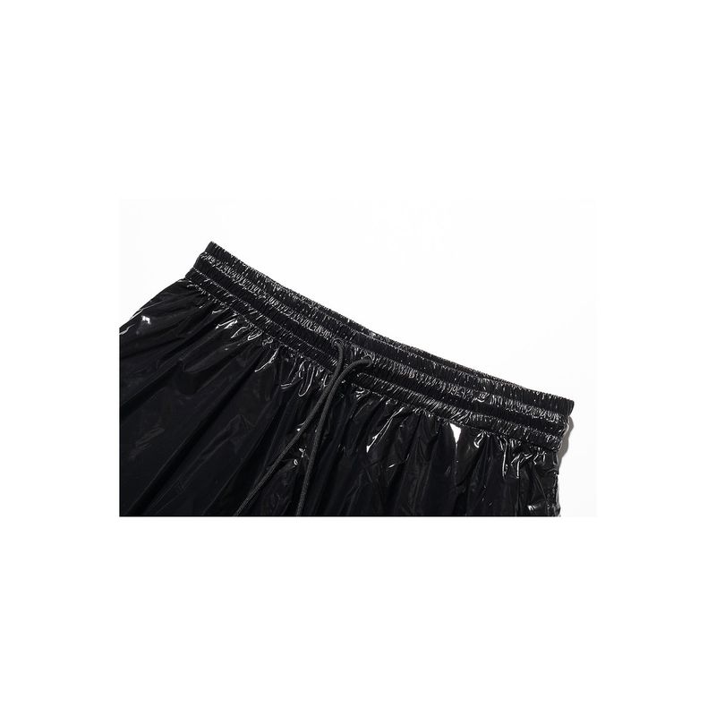 C LOGO ONE TUCK SATIN WIDE SHORT PANTS