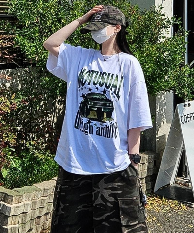NOTUSUAL（ノットユージュアル）の「ディープグリーントラックオーバーフィットTシャツ - 4COLOR（トップス）」