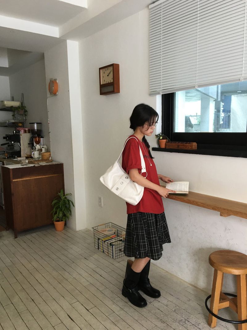 DUGGY(ダギー)の「Wire Eyelet Hobo Bag (4color)(Bags)」
