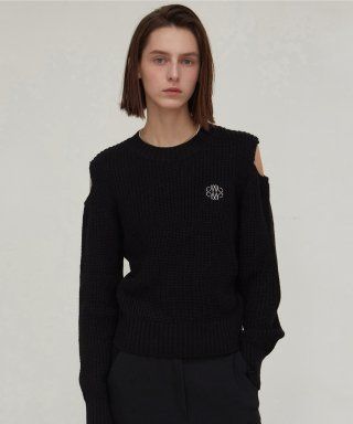 SHOULDER CUT OUT KNIT_BLACK