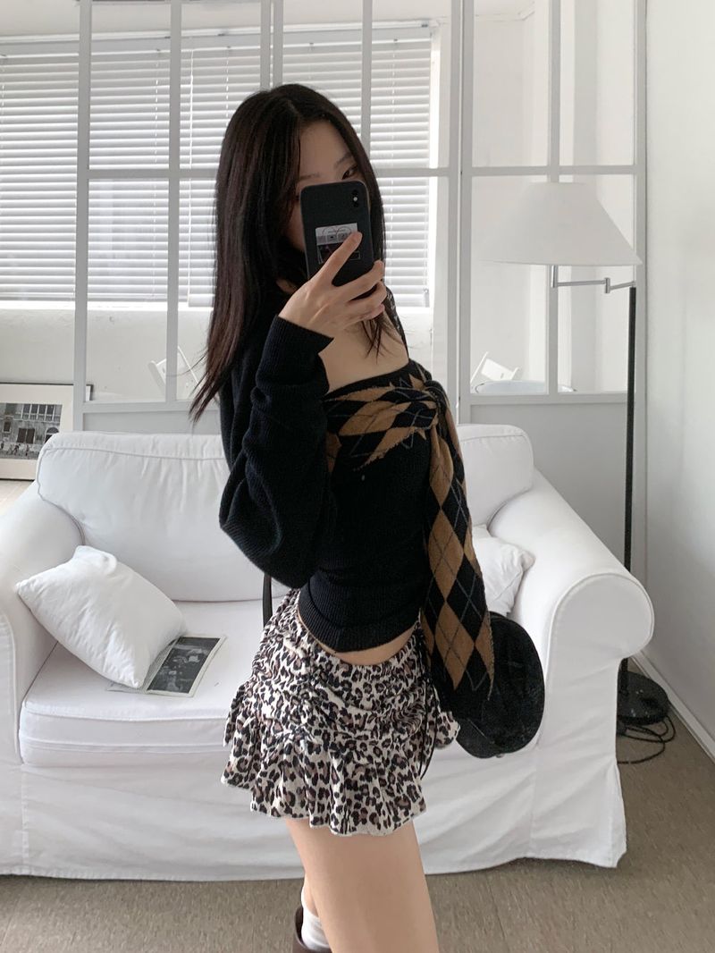 Feral Leopard Banding Mini Skirt Pants (Leopard)