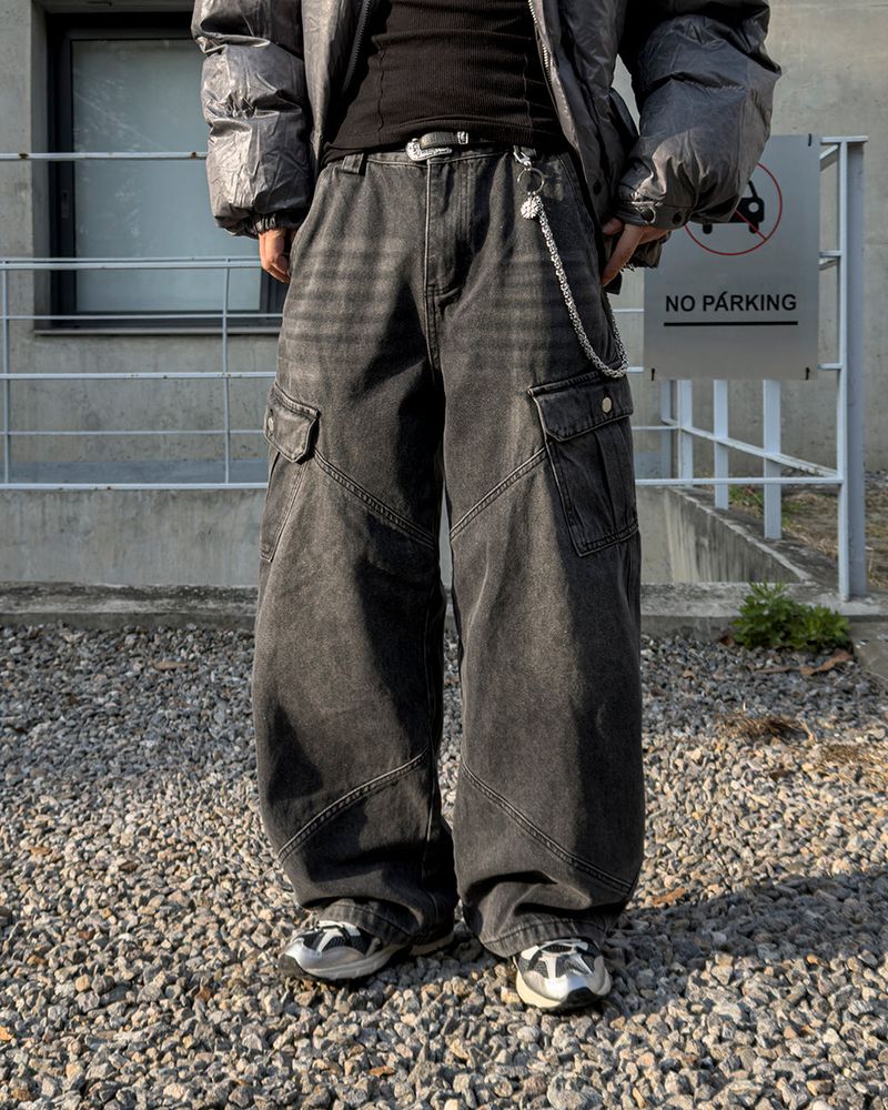 JIIGEUM（ジグム）の「Curt Cut Cargo Wide Denim（Pants）」