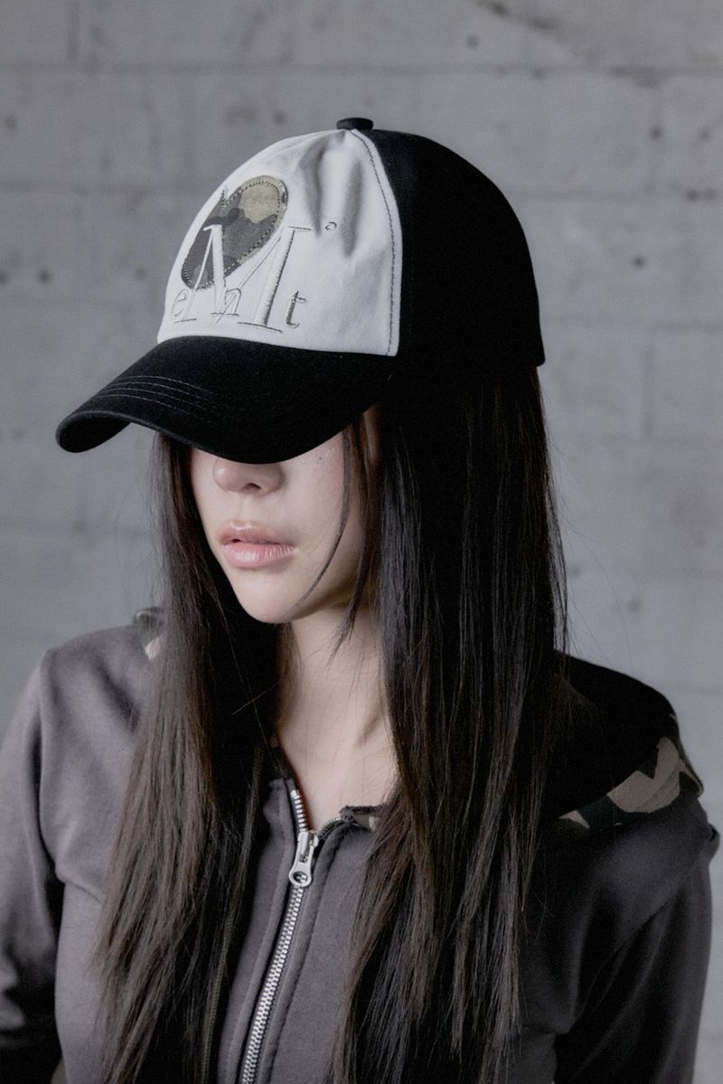 SIGNATURE HEART PATCH BALL CAP (3Color)