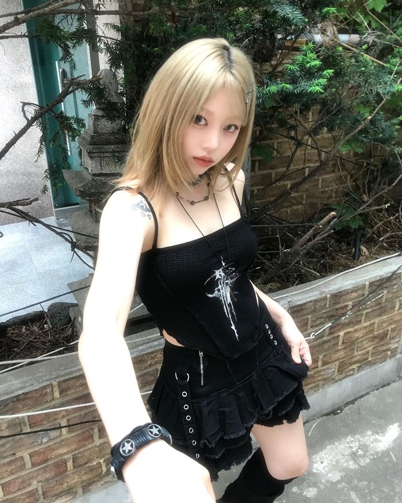 heenytsuki(ヒニツキ)の「Rock and chic Sleeveless(Tops)」