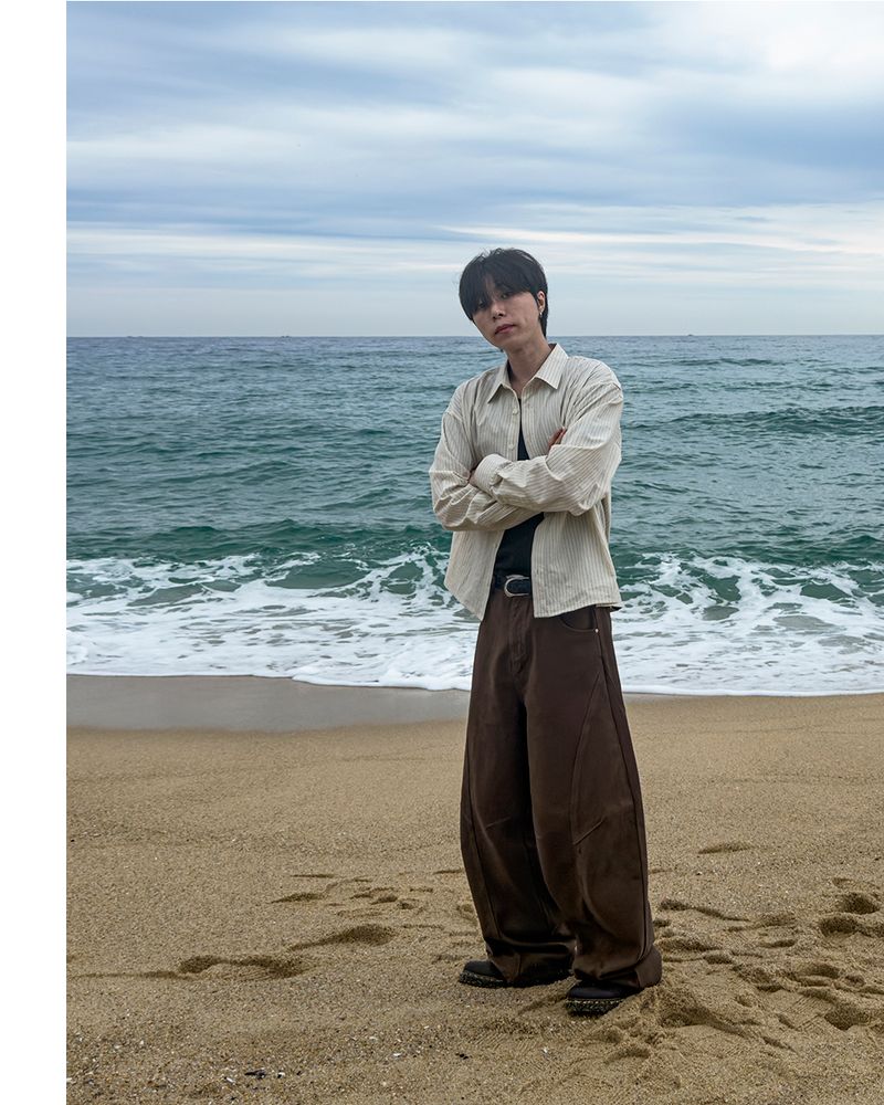 Orbit cut wide cotton pants