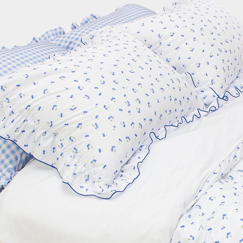 Dust-Free Cherry Frill Pillowcase