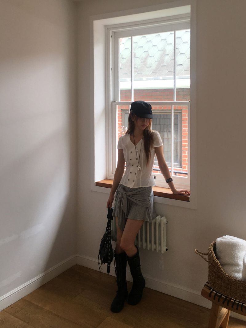 Double button v blouse